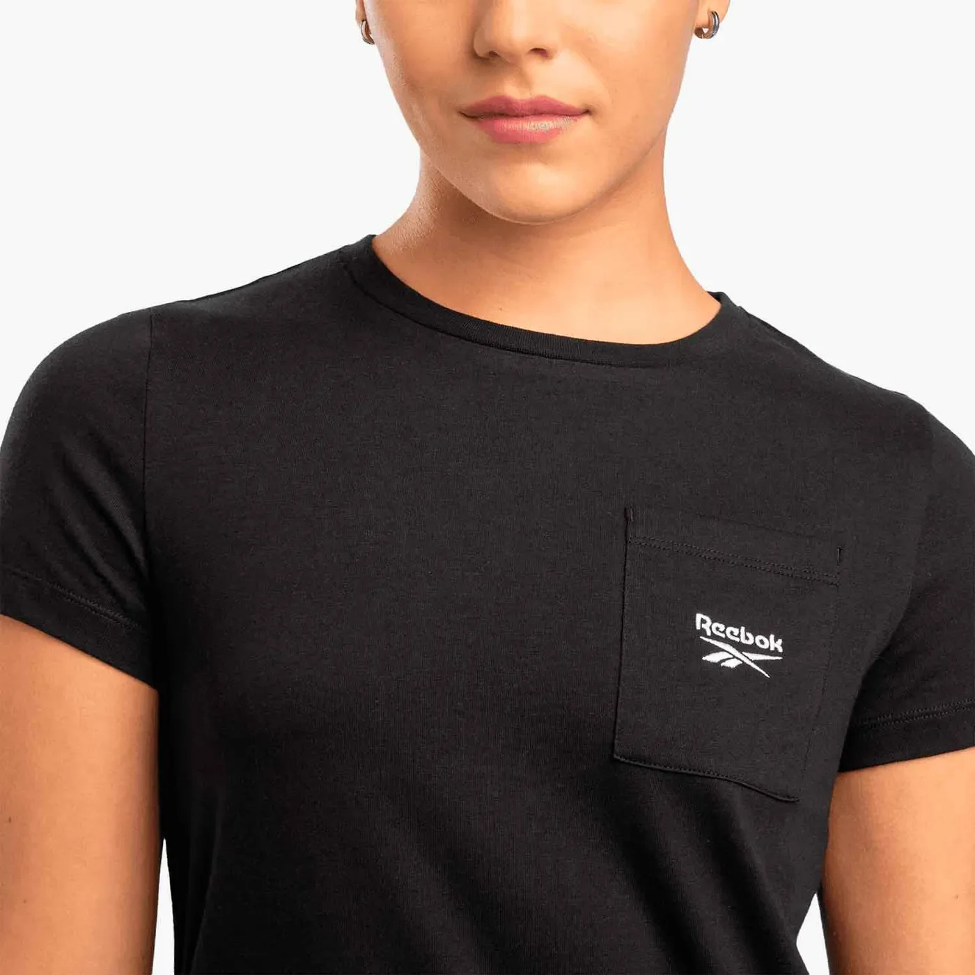 RBK POLERA IDENTITY SMALL LOGO TEE — foto 1