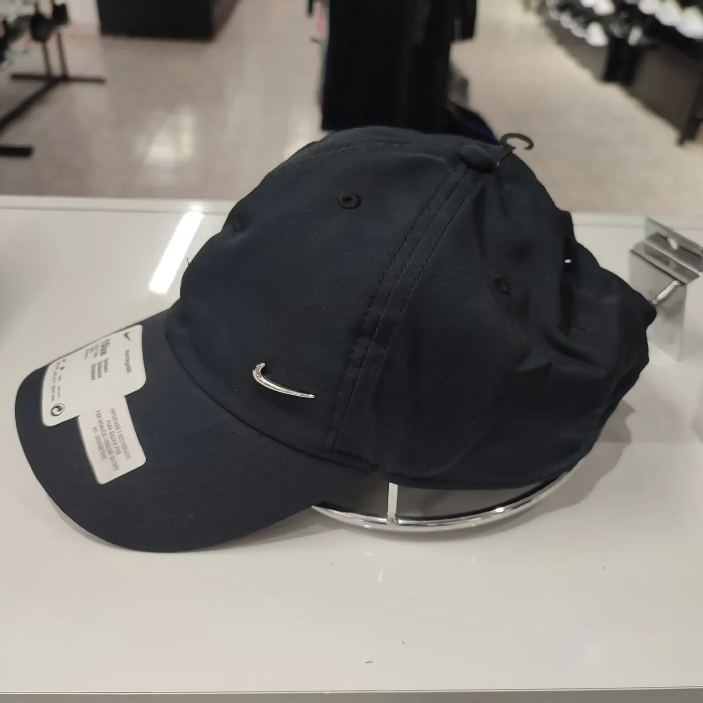 Gorra Nike Metal Swoosh — foto 3