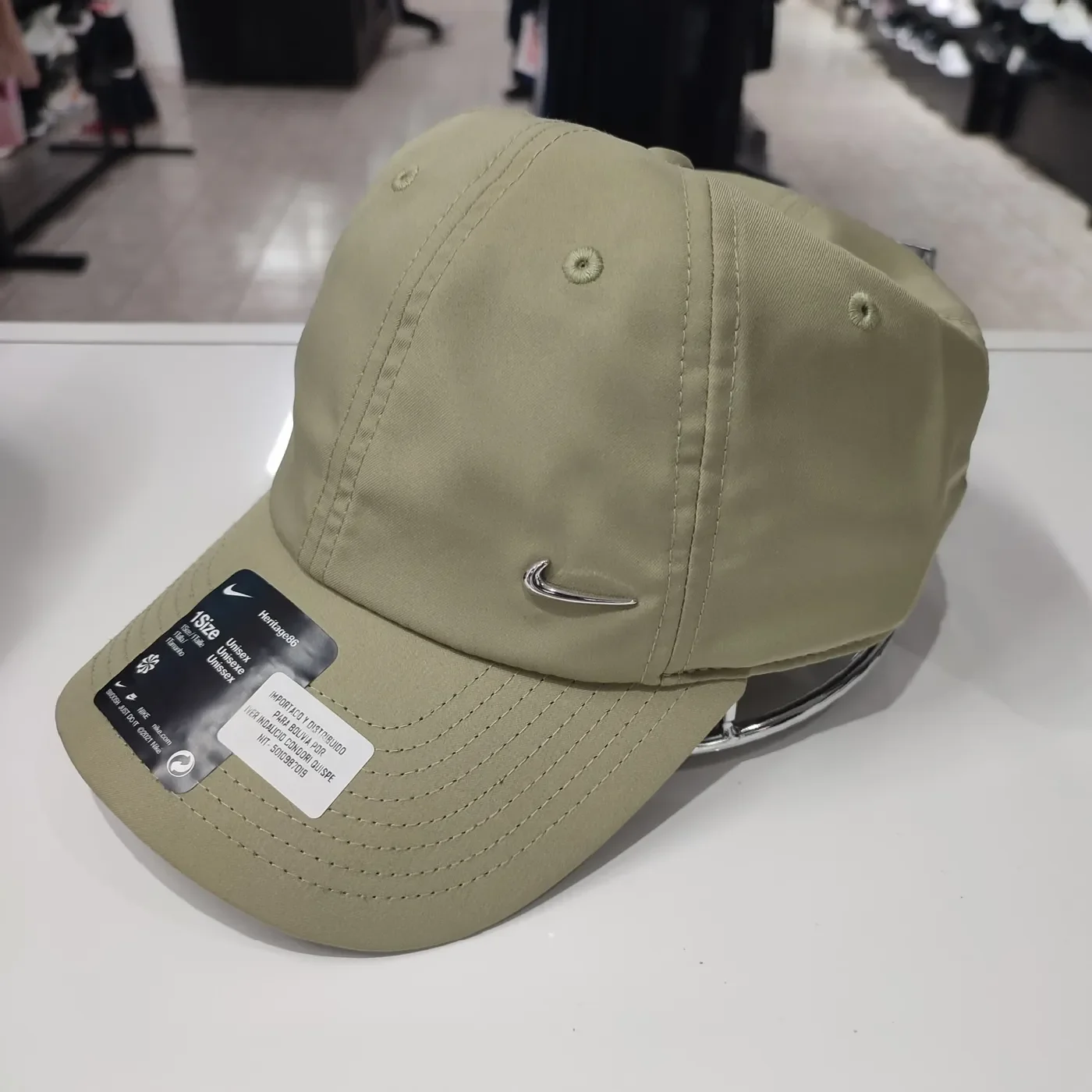 Gorra Nike Metal Swoosh — foto 2
