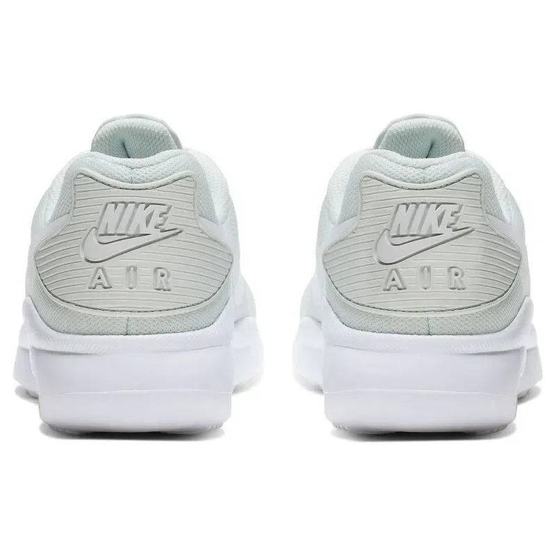 WMNS NIKE AIR MAX OKETO — foto 3