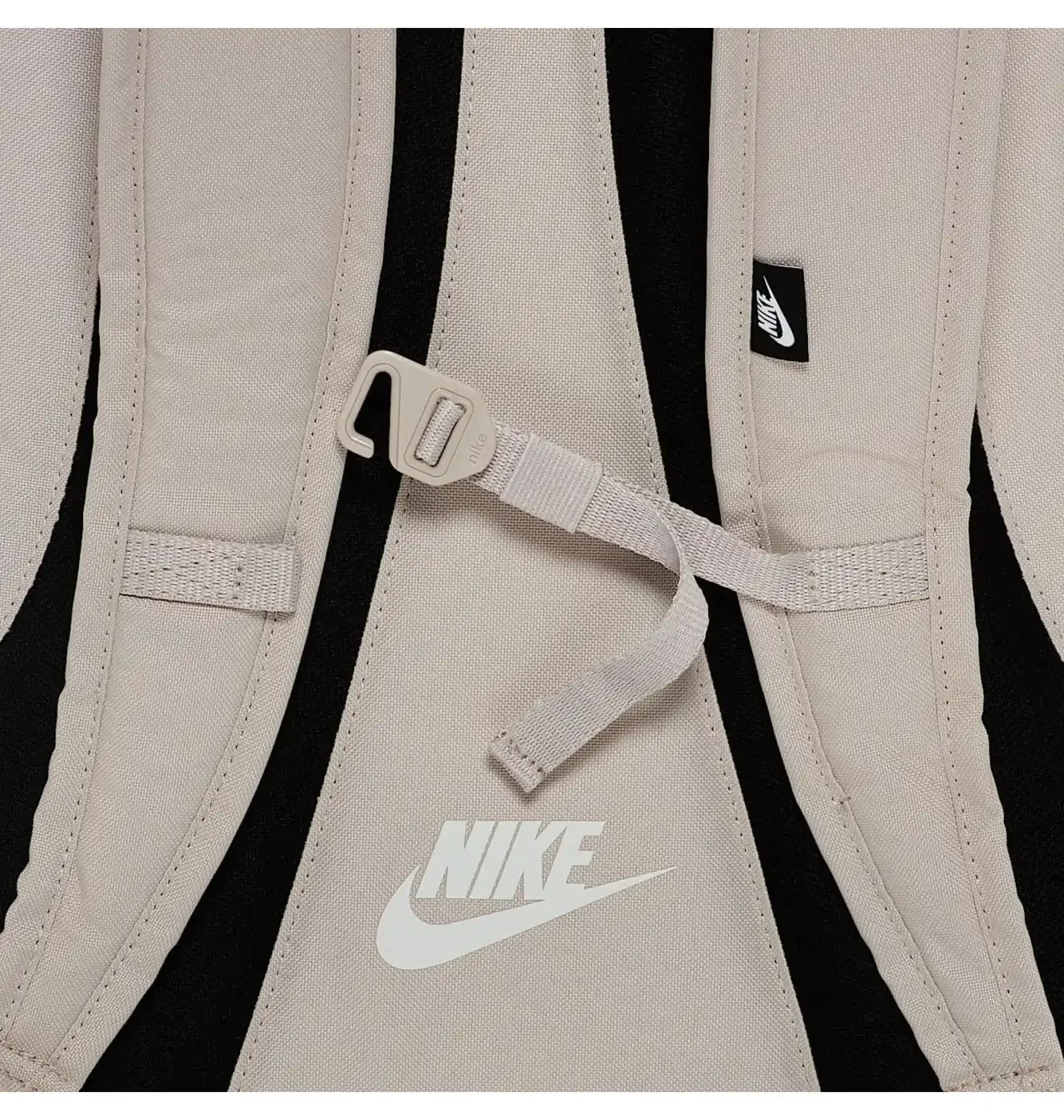 MOCHILA NIKE — foto 8