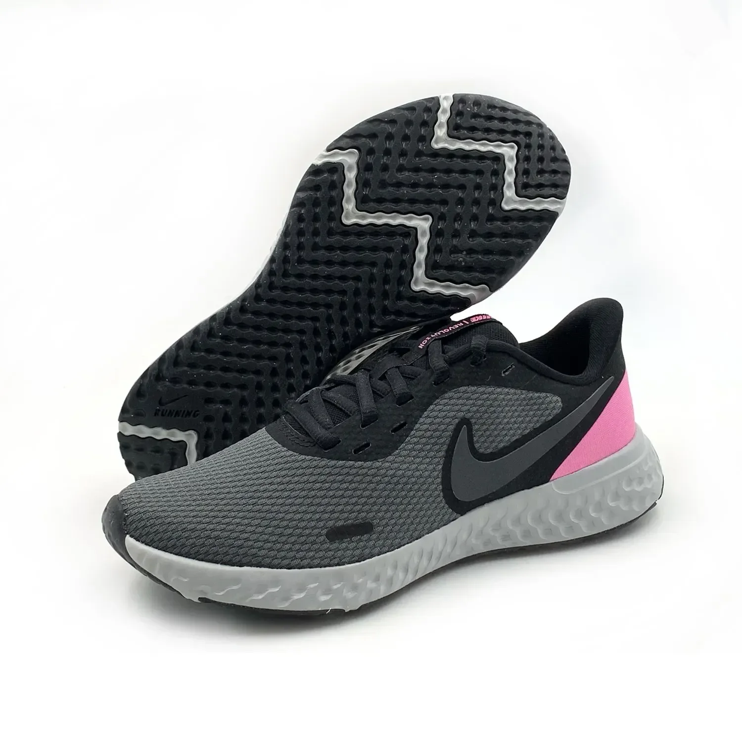 Nike Revolution 5 — foto 1