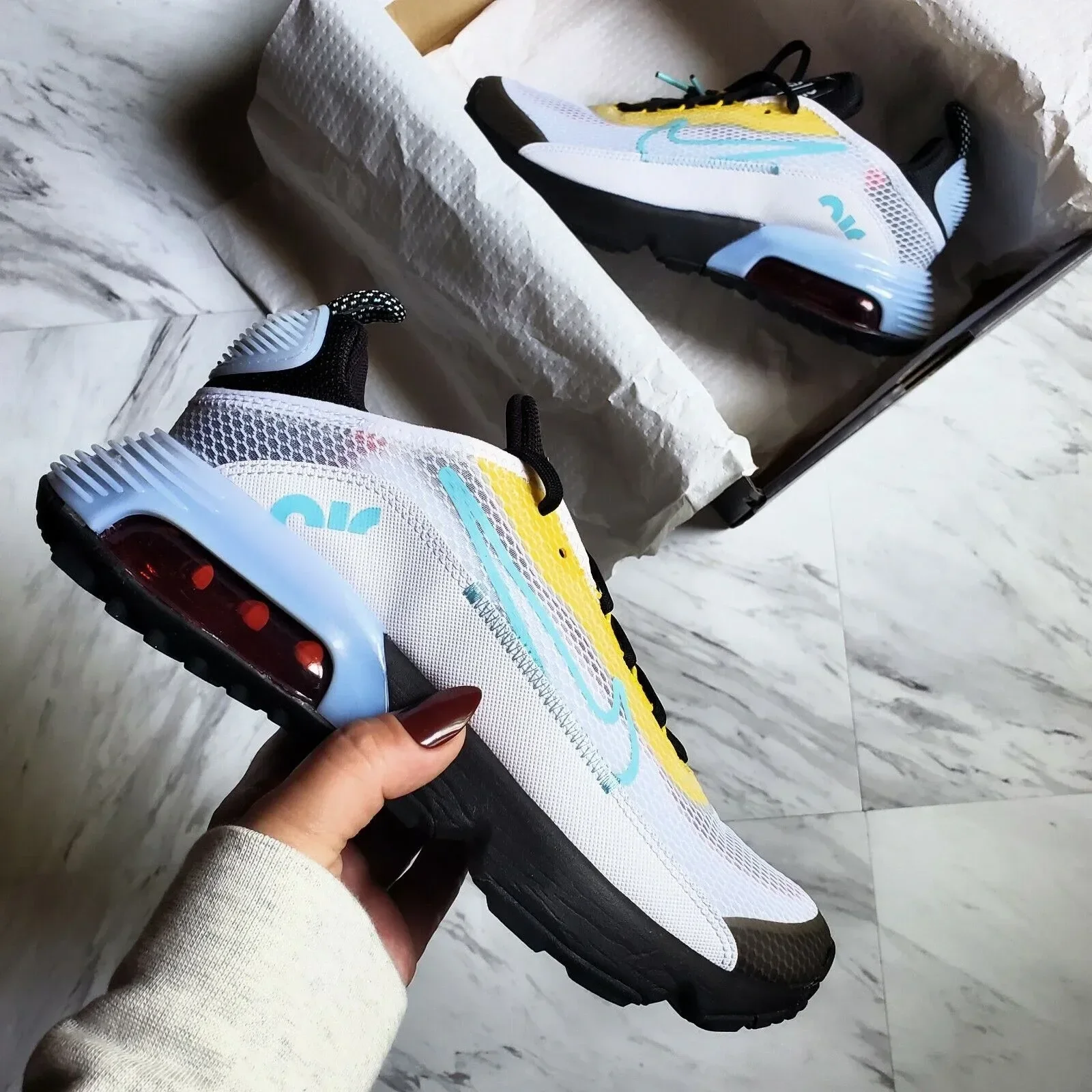 NIKE AIR MAX 2090 (GS) — foto 4