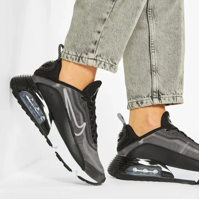W AIR MAX 2090 — foto 7