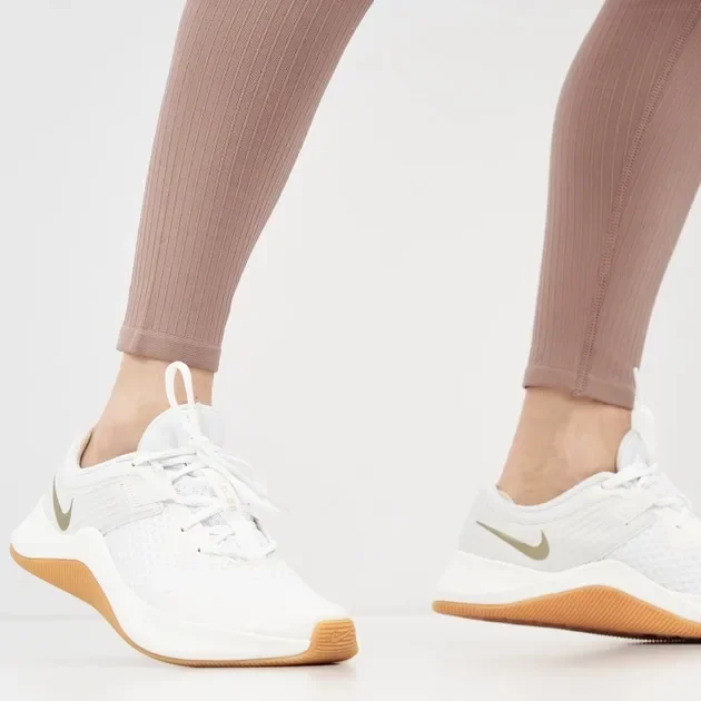 W NIKE MC TRAINER — foto 6