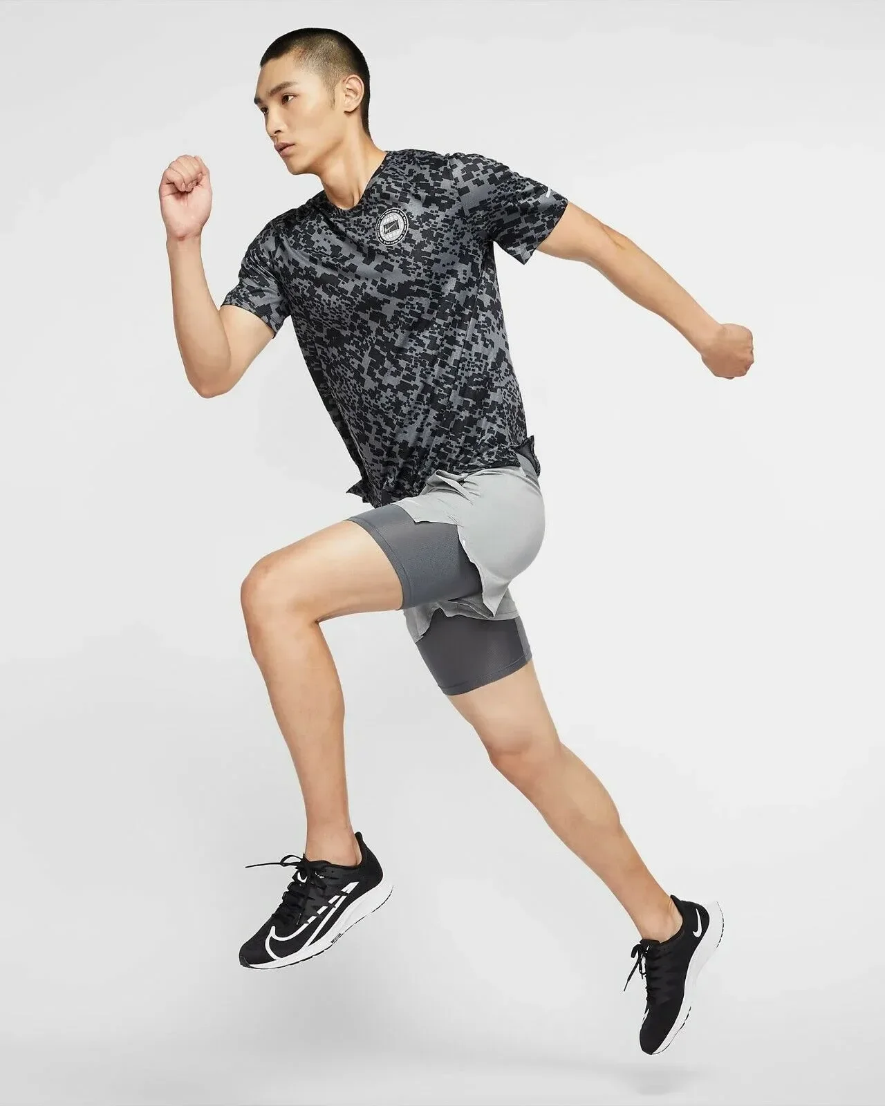 Playera Nike Dri-FIT Miler Wild Run — foto 4