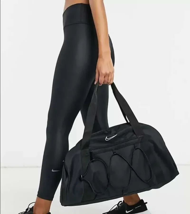 Bolso Nike One Club (24L) — foto 13