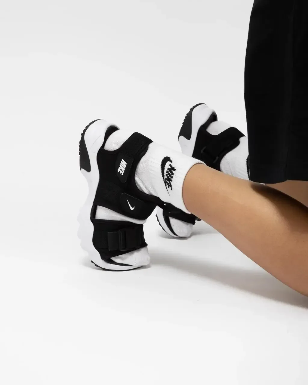 WMNS NIKE CANYON SANDAL — foto 7