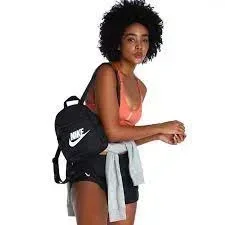 Nike Sportswear Futura 365 — foto 8