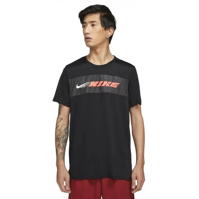 Camiseta Nike M NK DRY SUPERSET SS SC ENERGY — foto 2