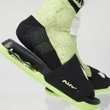 Nike Air Max Cirro
Sandalias para hombre — foto 6