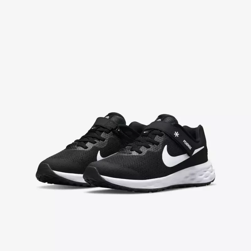 Nike Revolution 6 FlyEase — foto 1