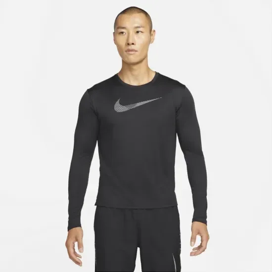 Playera Nike Dri-FIT UV Run Division Miler
