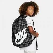 Mochila Nike Elemental con Estuchera — foto 4
