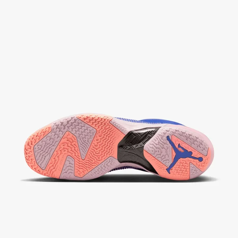 Air Jordan XXXVII Low — foto 5