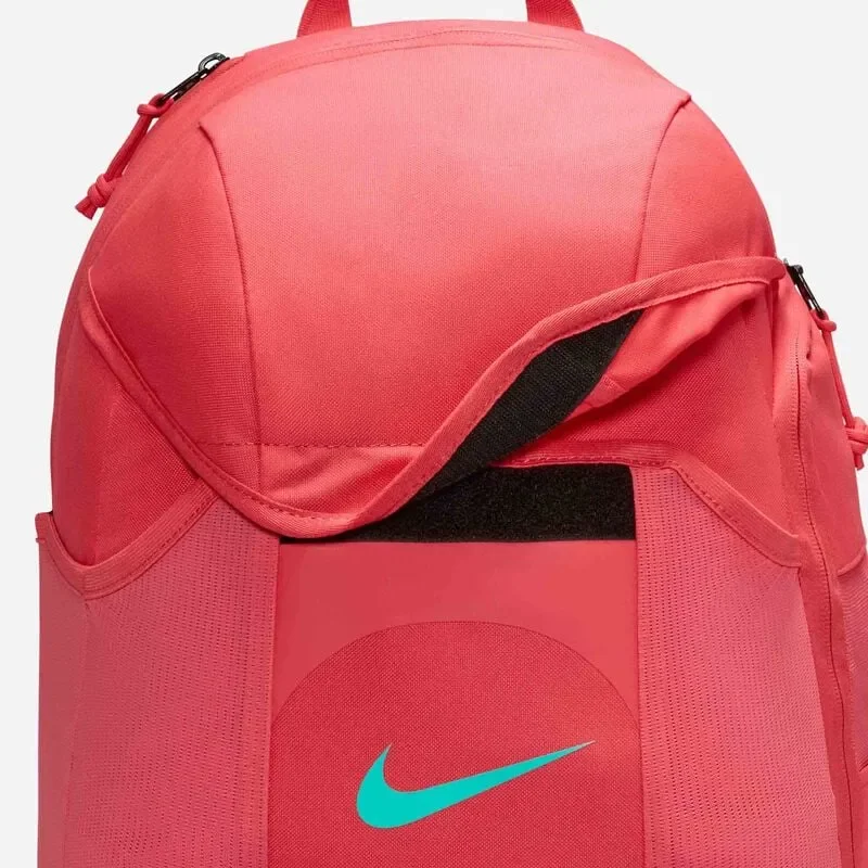 Nike Academy Team — foto 2