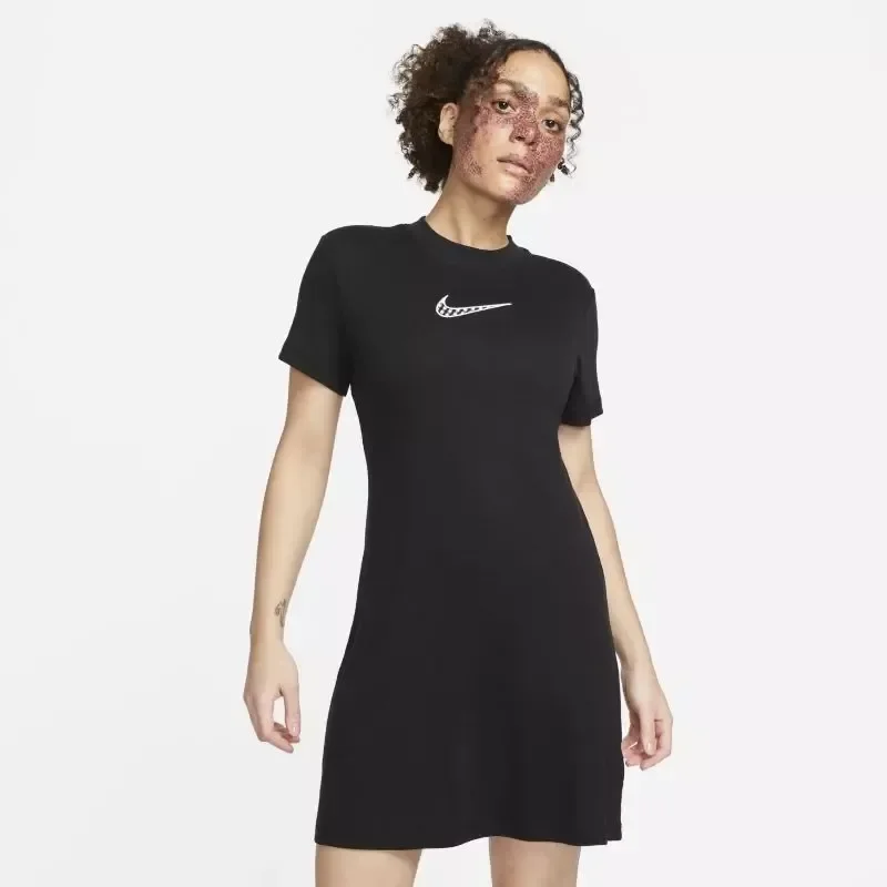 Nike Sportswear
Faldas y Vestidos Urbano Mujer