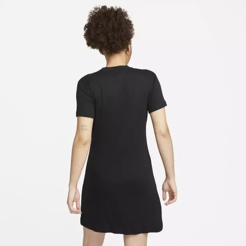 Nike Sportswear
Faldas y Vestidos Urbano Mujer — foto 2