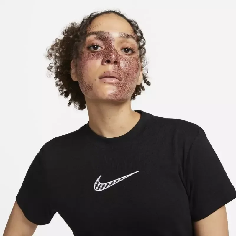 Nike Sportswear
Faldas y Vestidos Urbano Mujer — foto 3