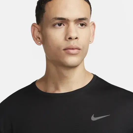 Nike Miler
Camiseta de running de manga corta Dri-FIT UV para hombre — foto 3