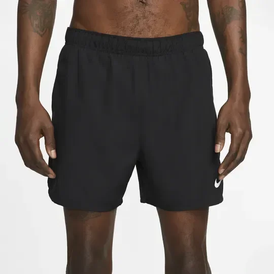 Nike Challenger
Pantalones cortos de running con forro tipo calzoncillo Dri-FIT de 13 cm (aprox.) para hombre — foto 2
