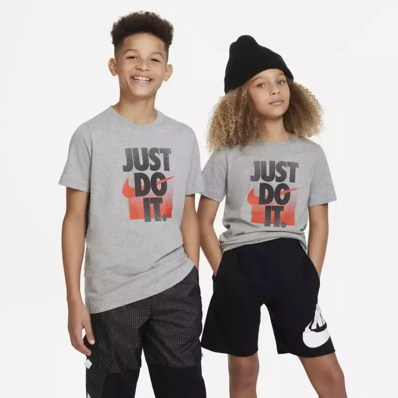 Nike Sportswear — foto 1