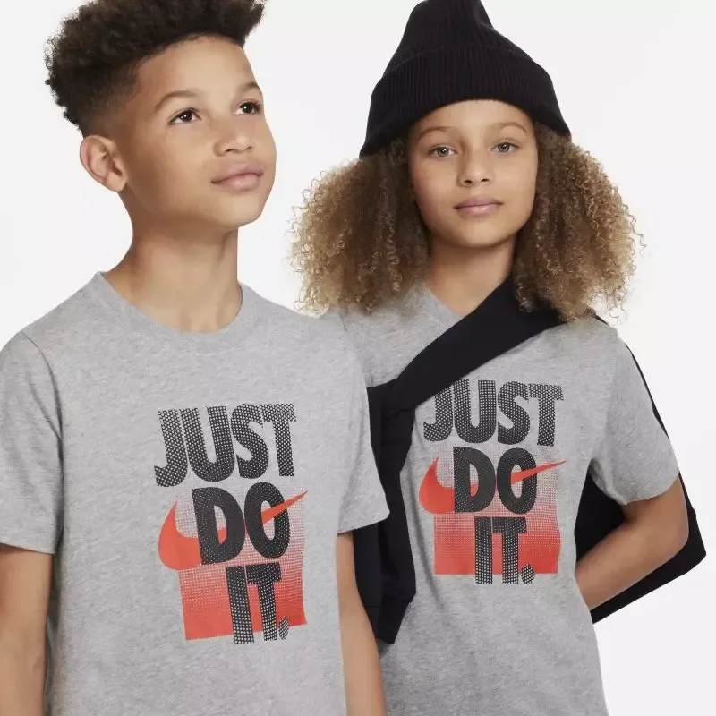 Nike Sportswear — foto 3