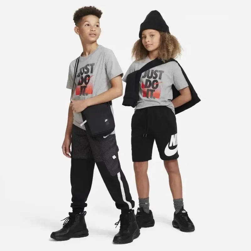 Nike Sportswear — foto 4
