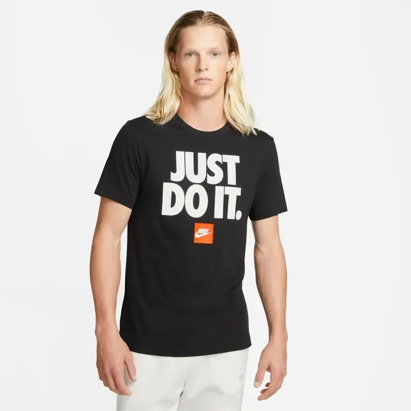 Nike Sportswear — foto 3