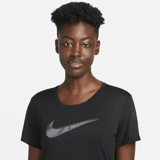 Logotipo Nike Dri-FIT
Camiseta de running de manga corta para mujer — foto 2