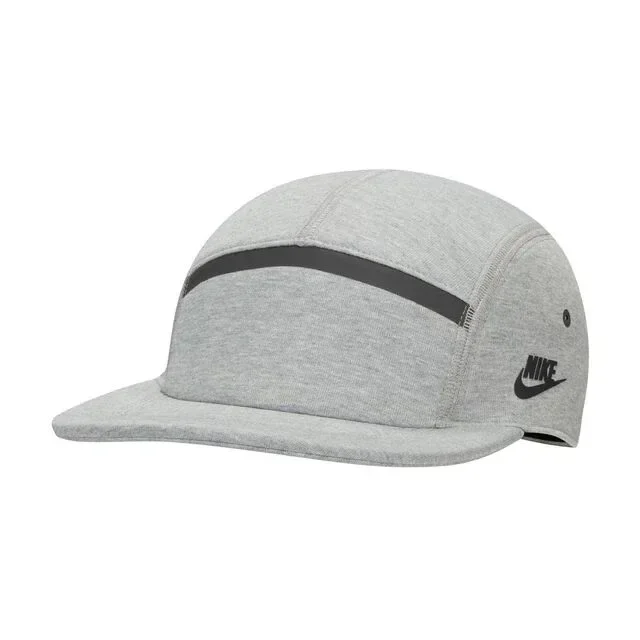 Gorra Nike Tech Fleece — foto 1