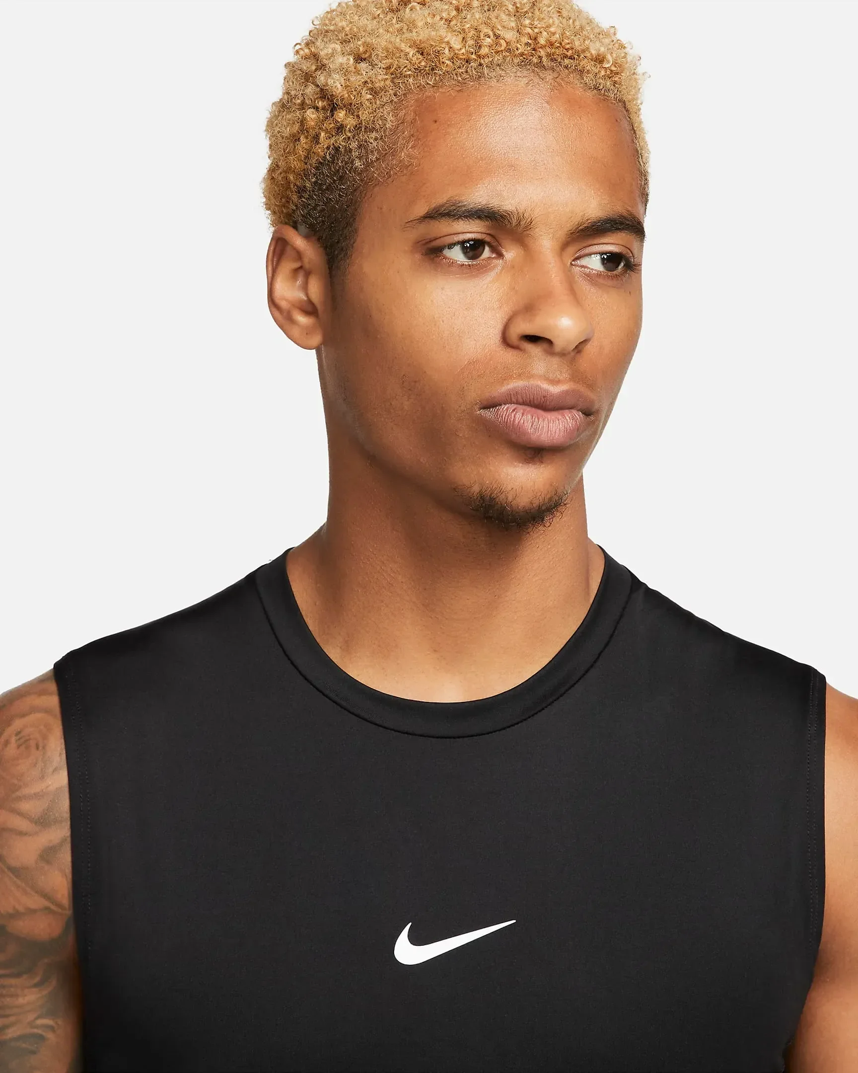 Nike Pro
Camiseta deportiva sin mangas Dri-FIT Tight para hombre — foto 3