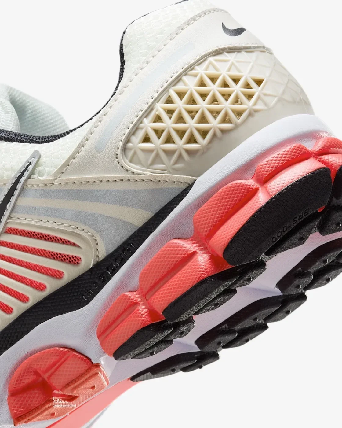 Nike Zoom Vomero 5 - Light Orewood — foto 2