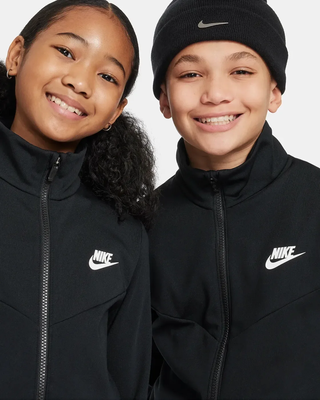 Nike ropa deportiva
Chándal para niños talla grande — foto 4