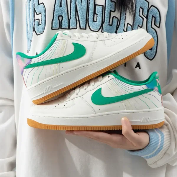 Nike Air Force 1 LV8 3 'Sail' — foto 2