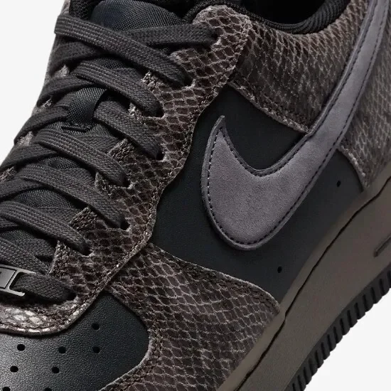 Nike Air Force 1 Low Off Noir Snakeskin — foto 1