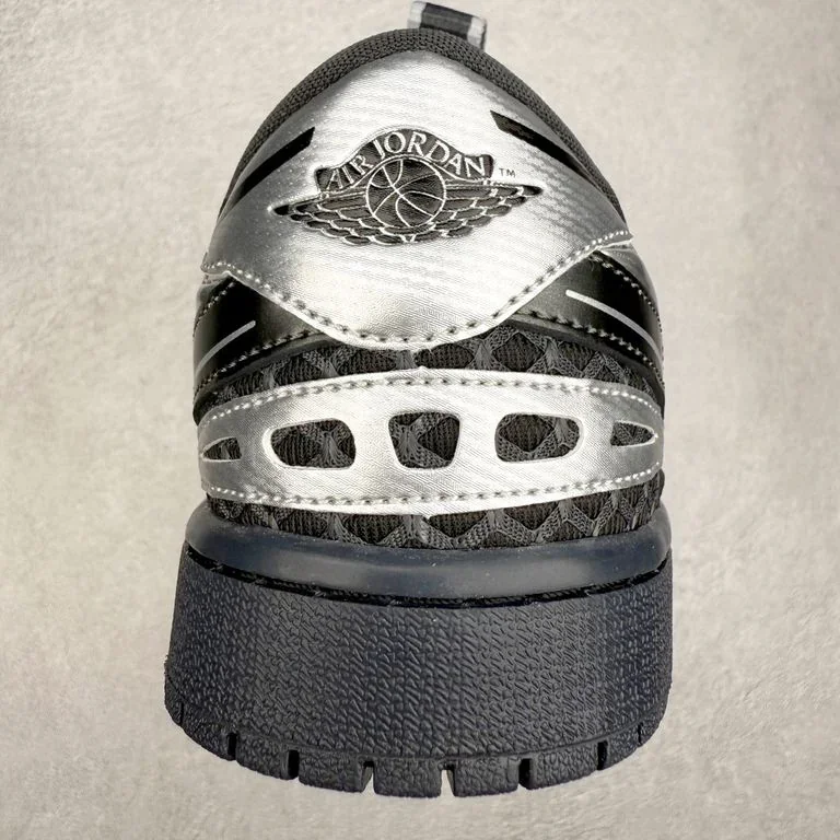 AIR JORDAN 1MM LOW V3 — foto 5