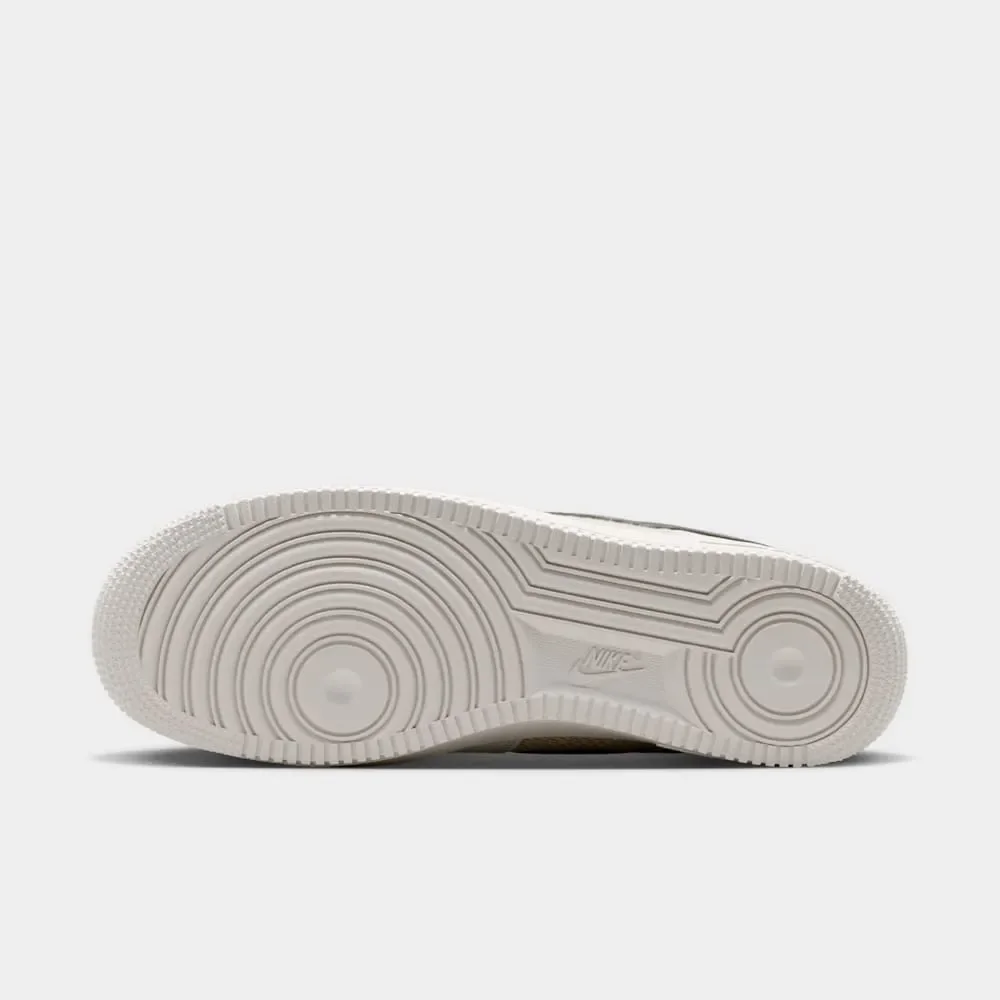 AIR FORCE 1 07 LOW LV8 SUMMER — foto 4